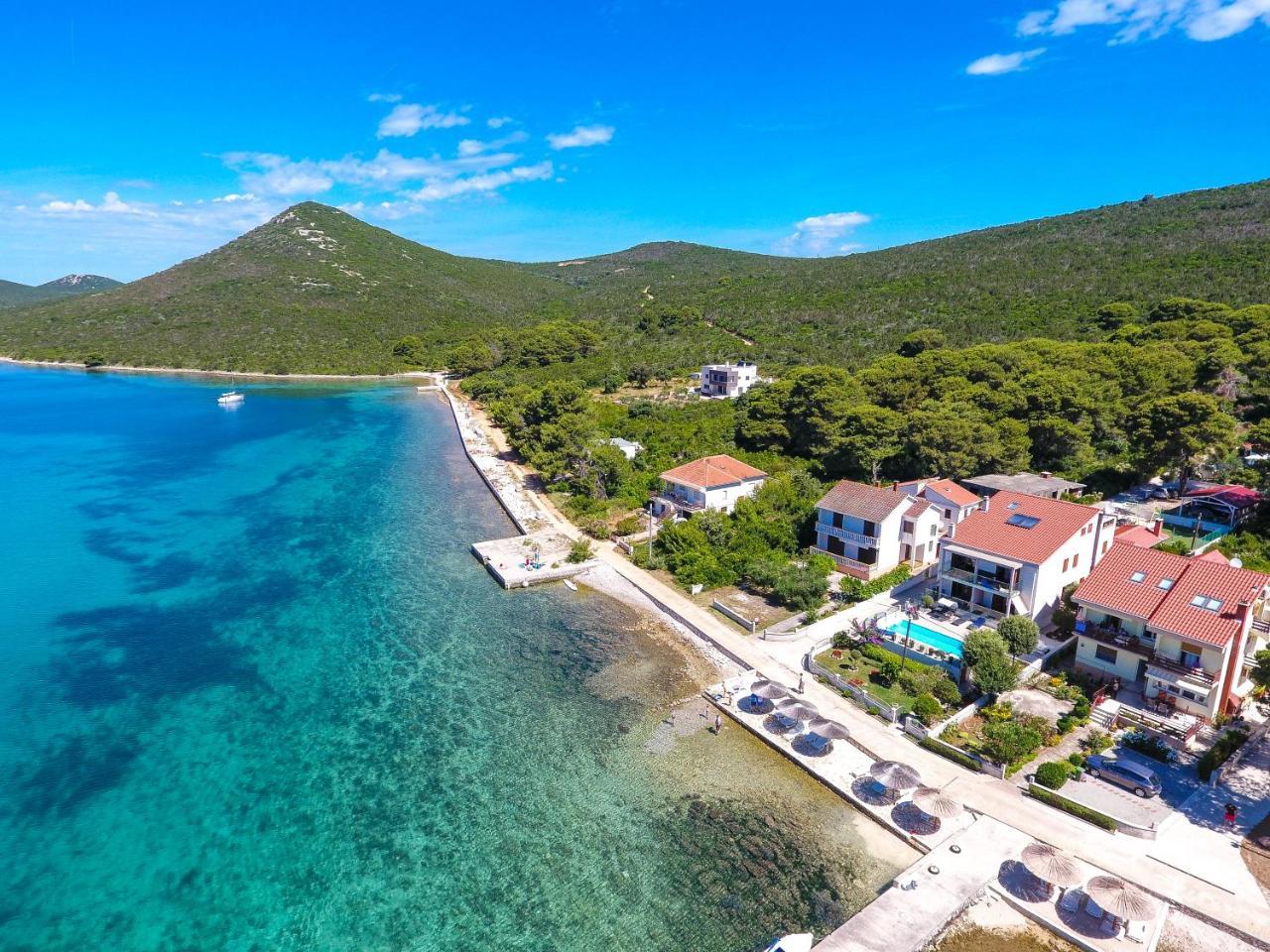 Vila Orada Молат Екстериор снимка