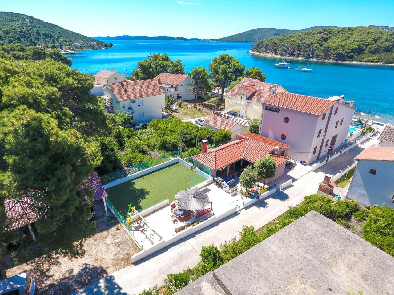 Vila Orada Молат Екстериор снимка